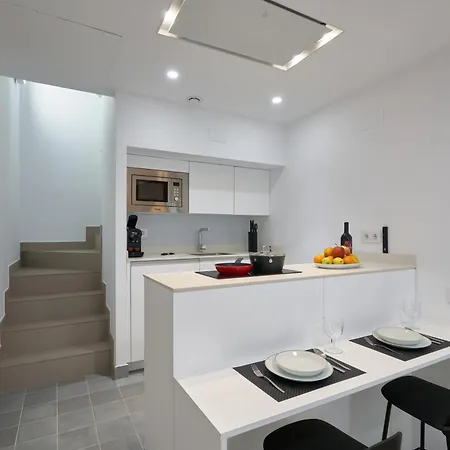 Aparthotel Naranjas Y Limones, By Homing U *